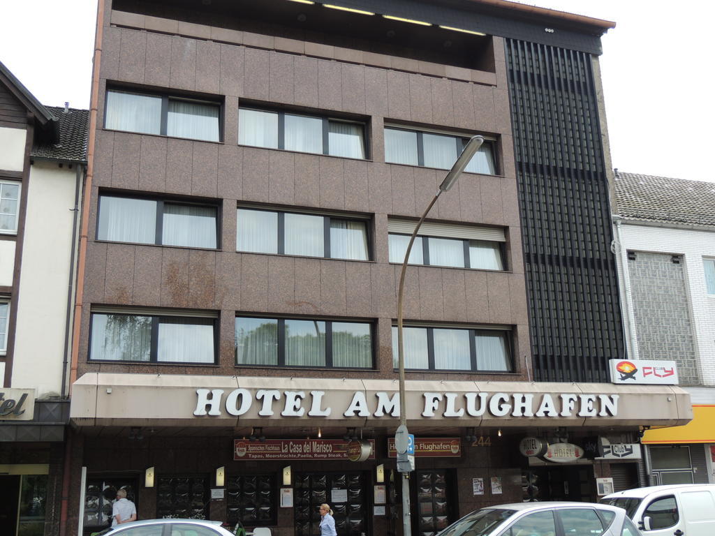 Hotel Am Flughafen Köln Exterior foto